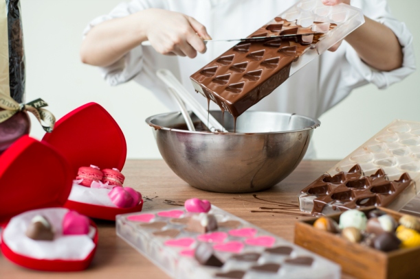 Creating a unique and personal Valentines Gift at the Peninsula Bangkok's chocolate workshop.